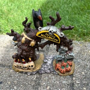 Vintage Spooky Hollow Eerie Tree Arch Halloween Village Ceramic Decor w/ Box